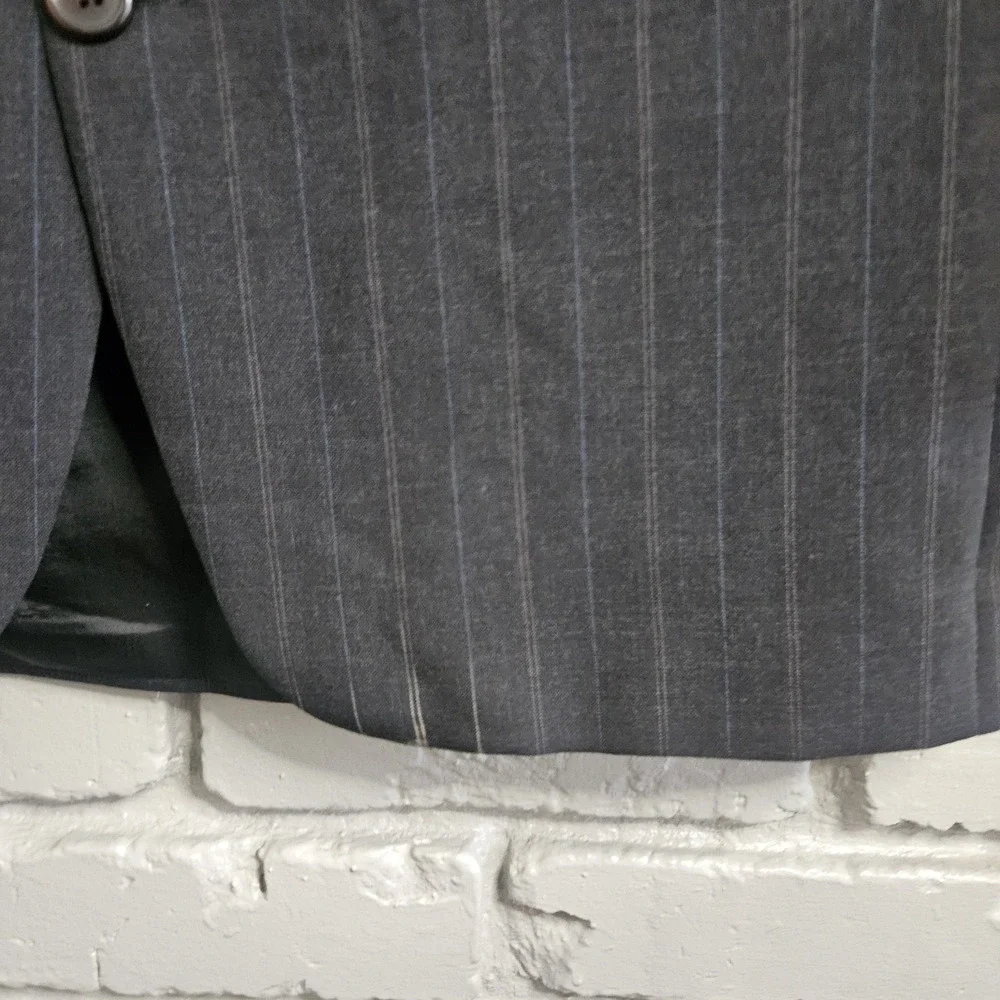 Vintage Chaps Ralph Lauren Mens Blazer‎ 38R Wool Grey Pinstripe Sport Coat